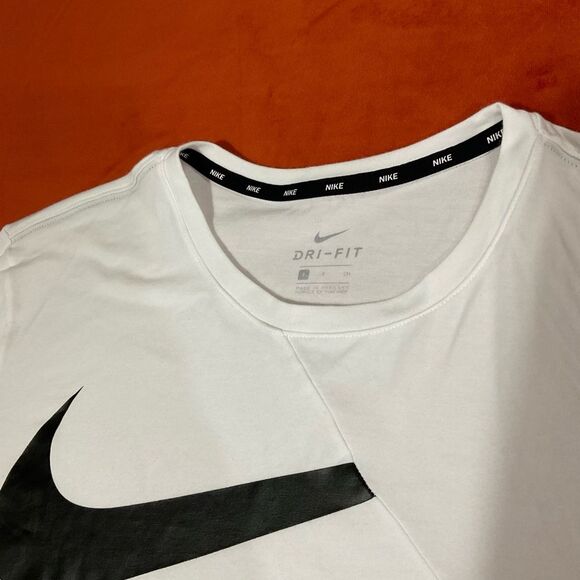 Design Nike Spliced Swoosh Logo Dri Fit Tee Shirt Men’s - Picture 3 of 8